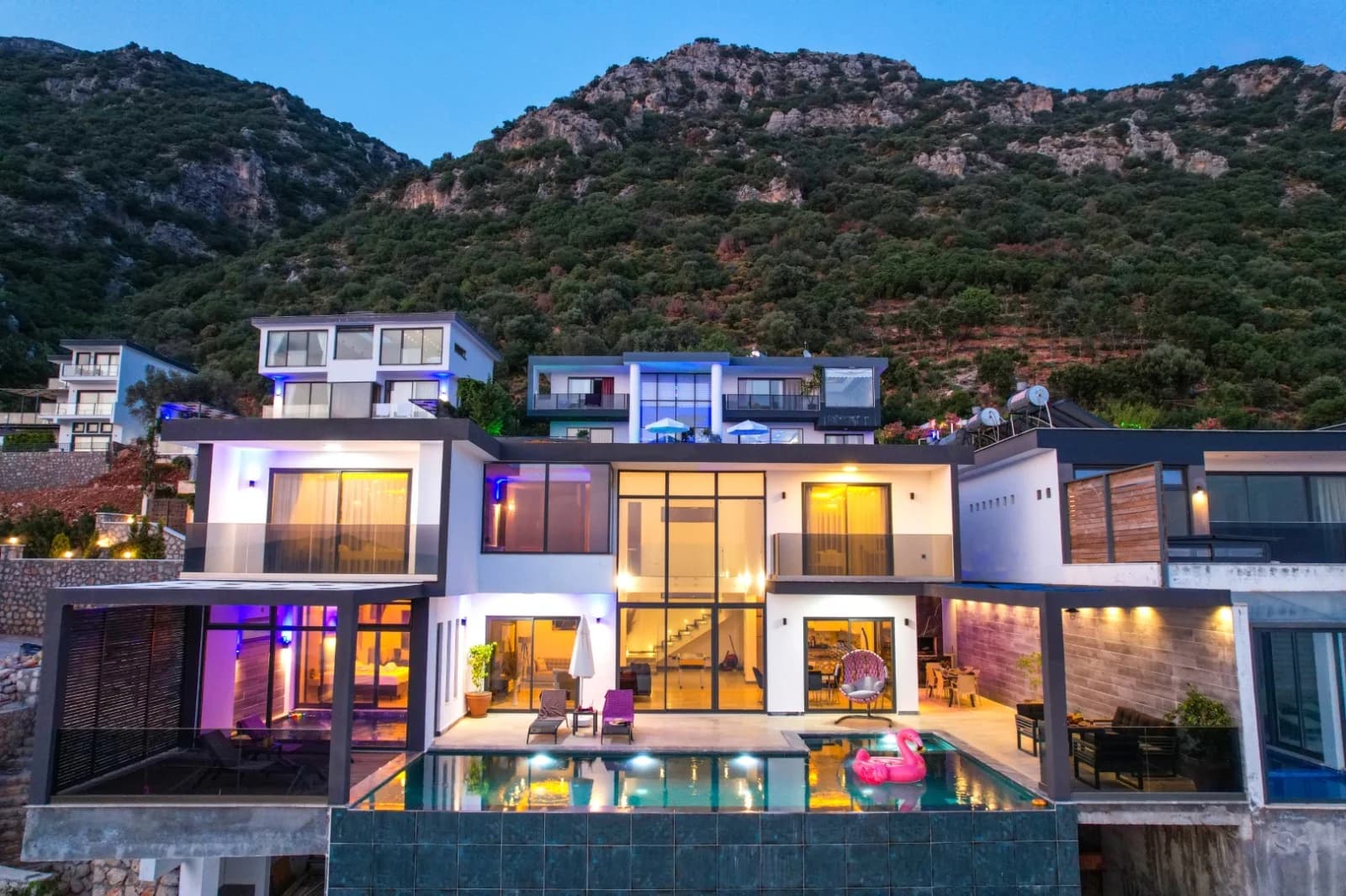 Изображение виллы 12