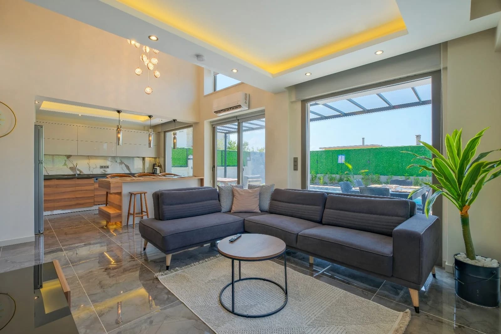 Изображение виллы 12