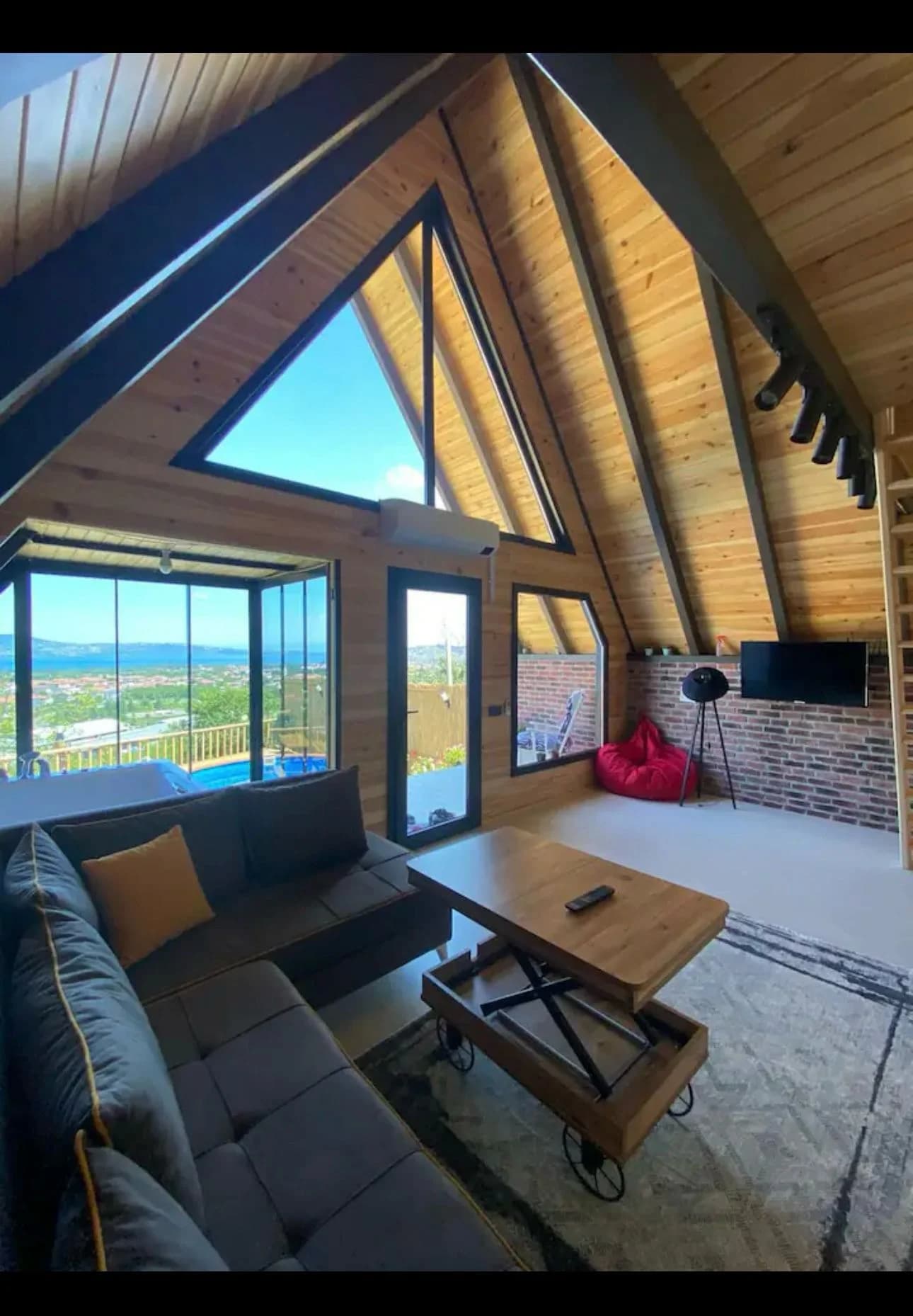 Изображение виллы 8