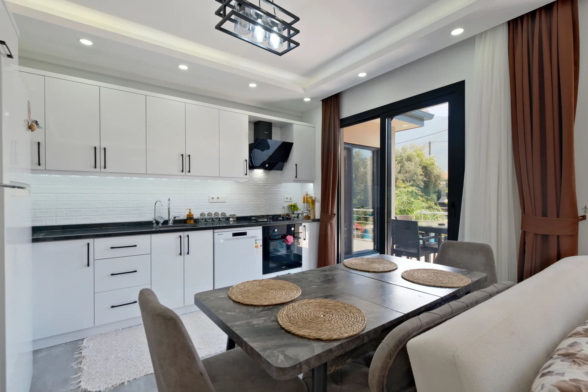 Изображение виллы 38