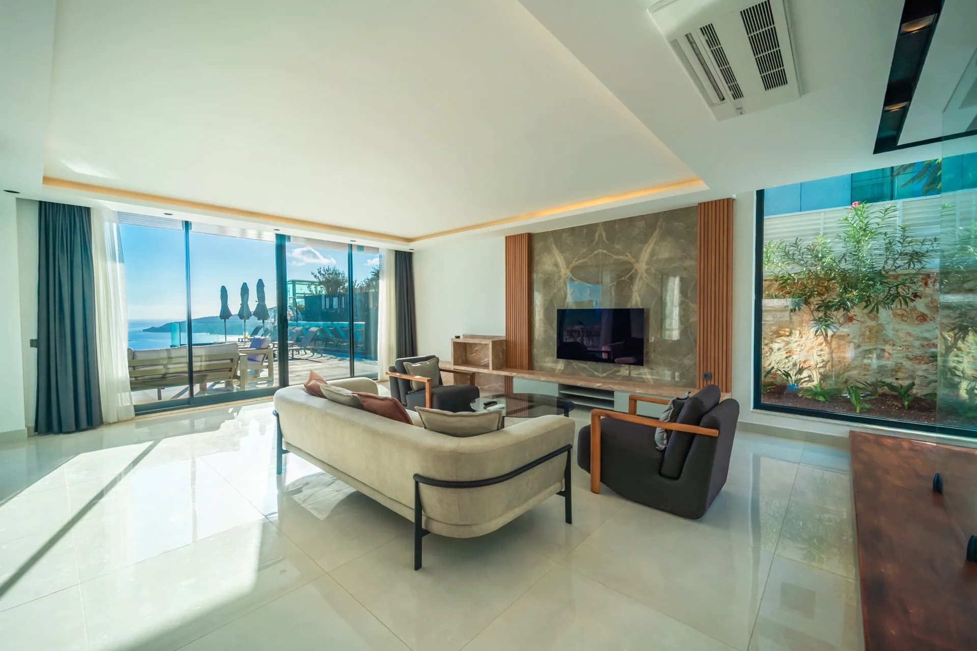 Изображение виллы 17