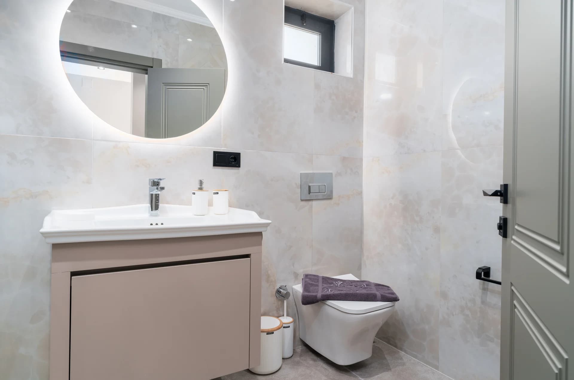 Изображение виллы 44