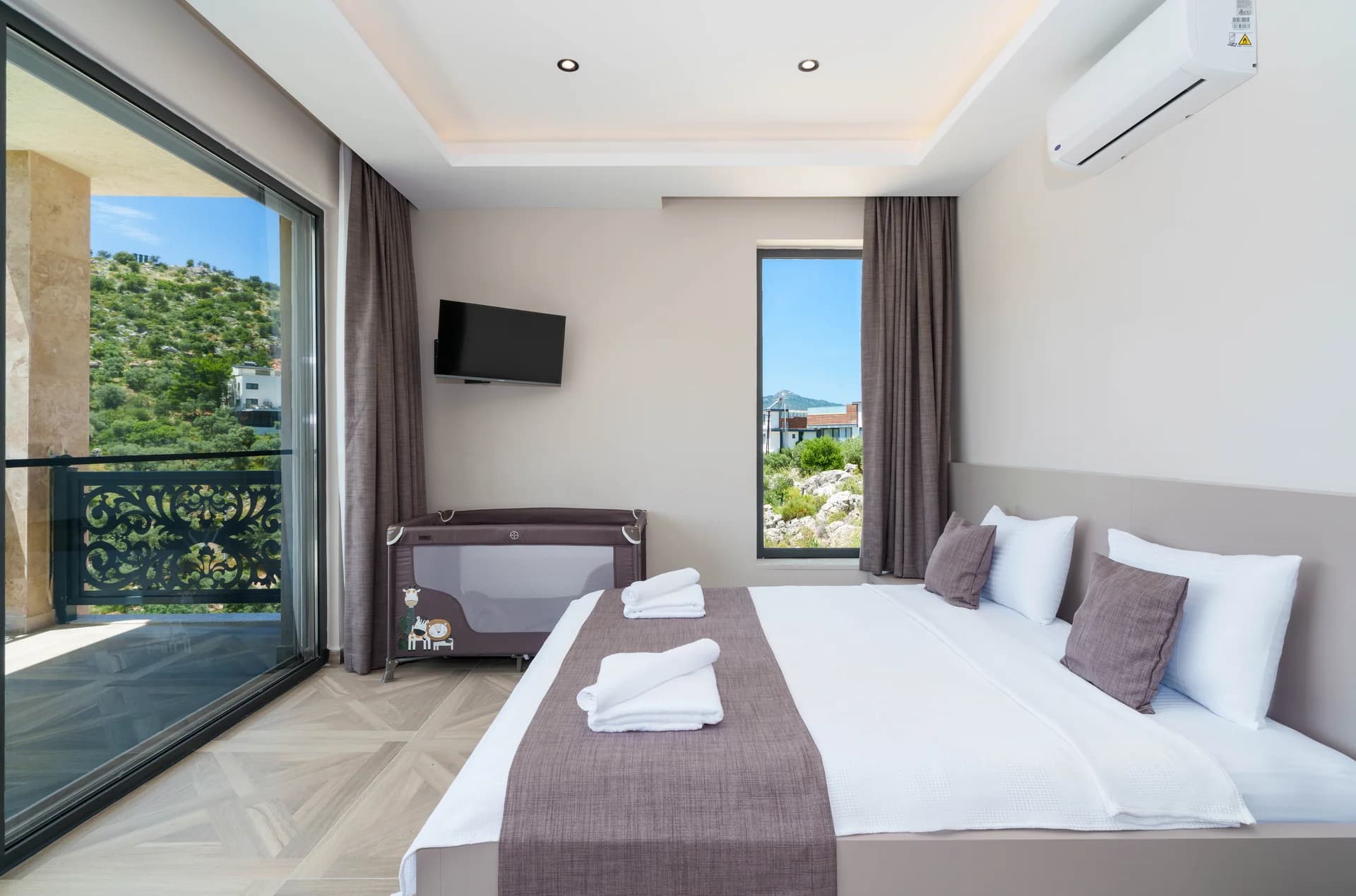 Изображение виллы 48