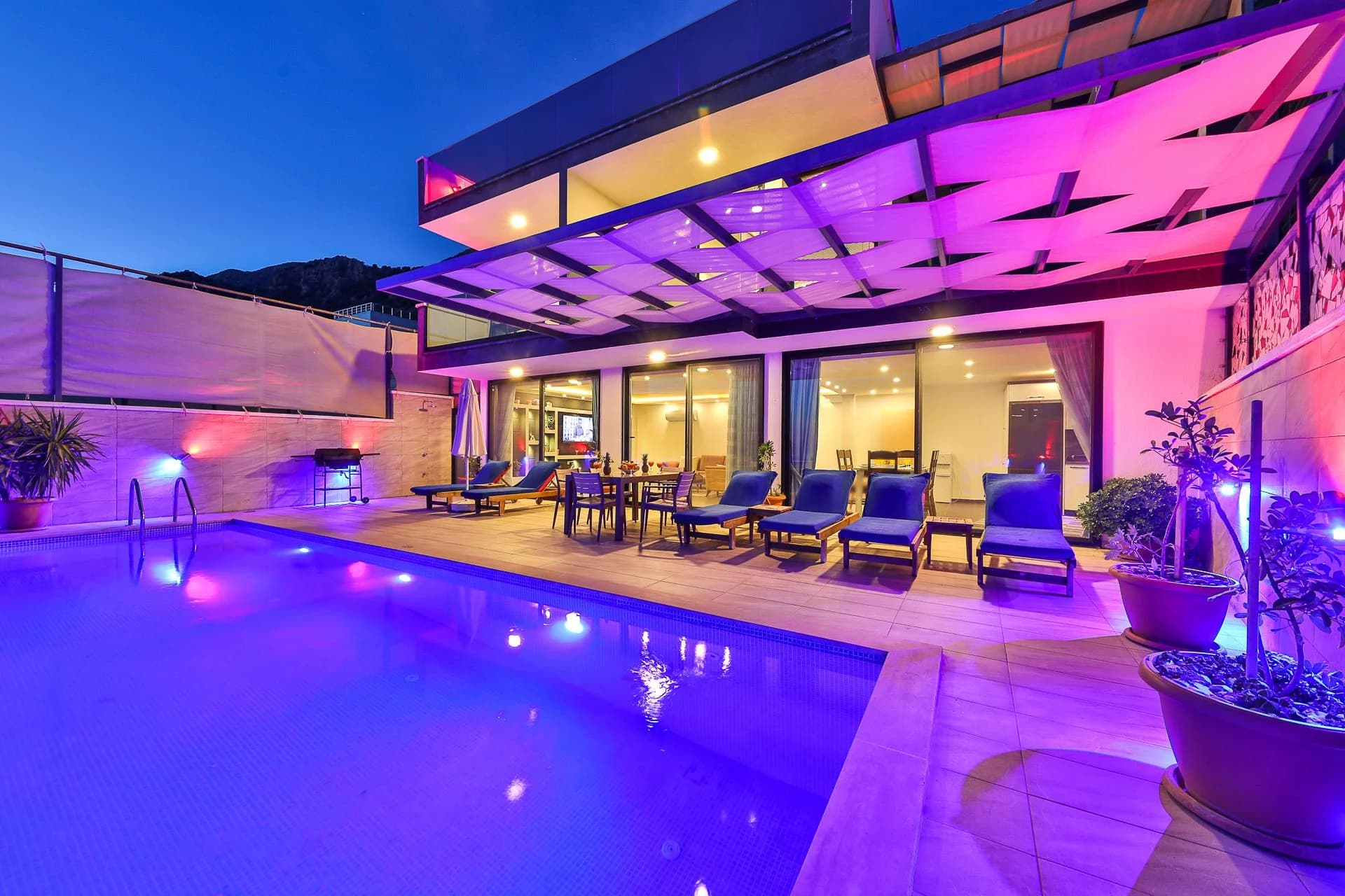 Изображение виллы 12