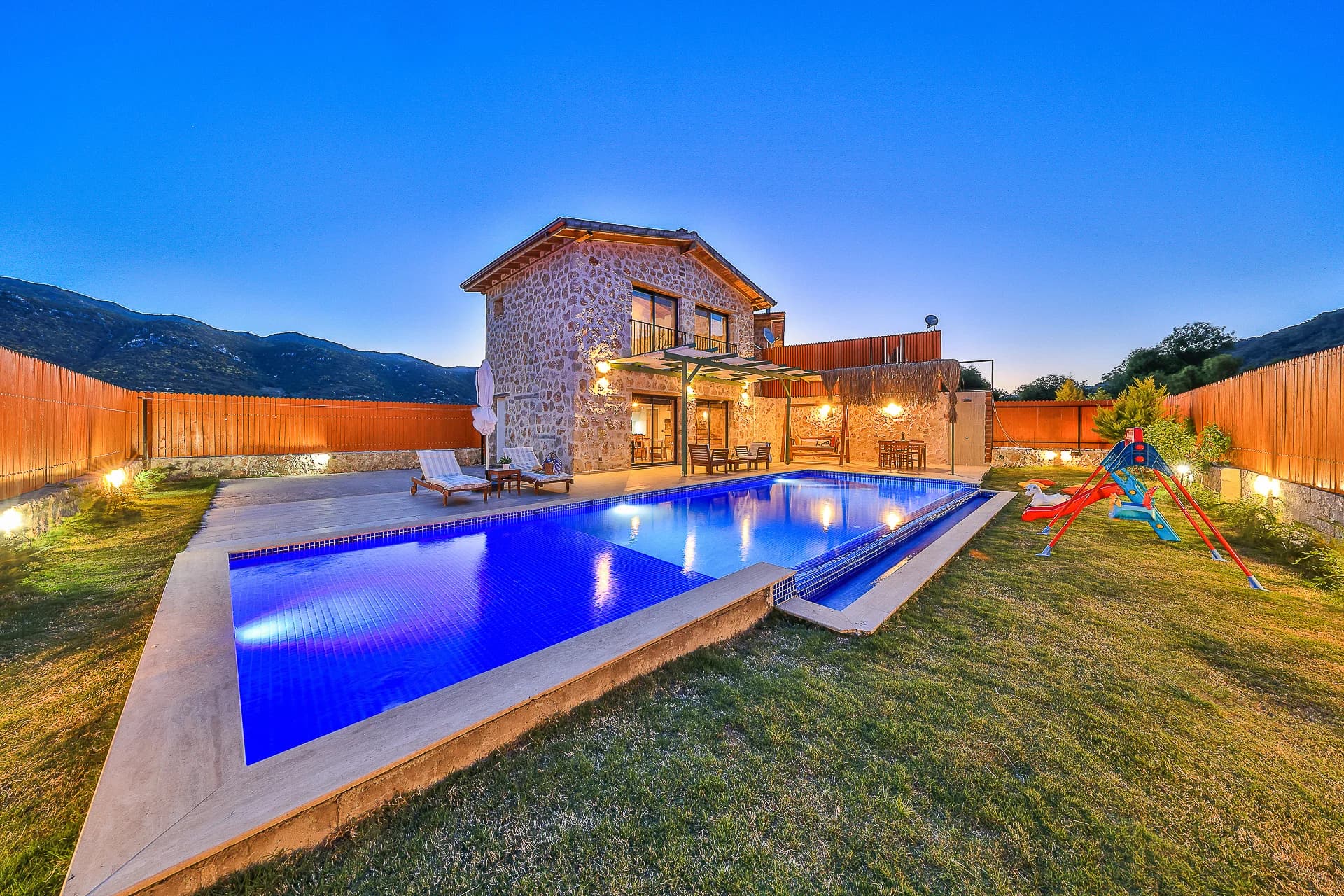 Изображение виллы 13