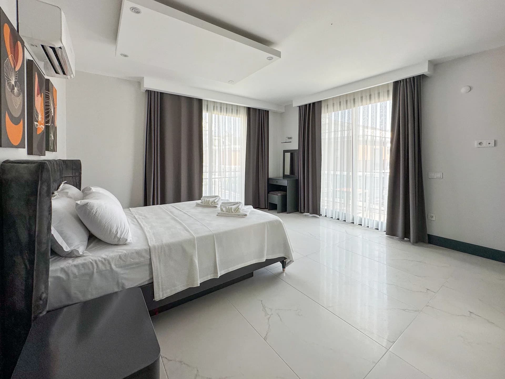 Изображение виллы 12