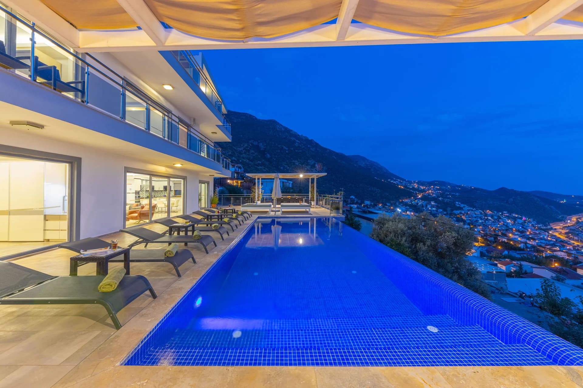 Изображение виллы 13