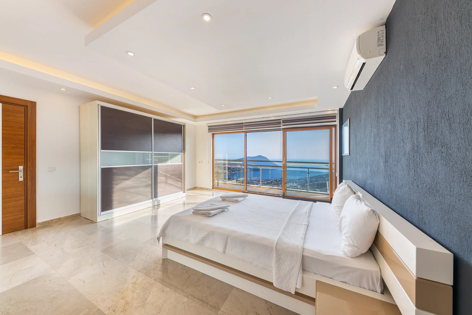 Изображение виллы 33