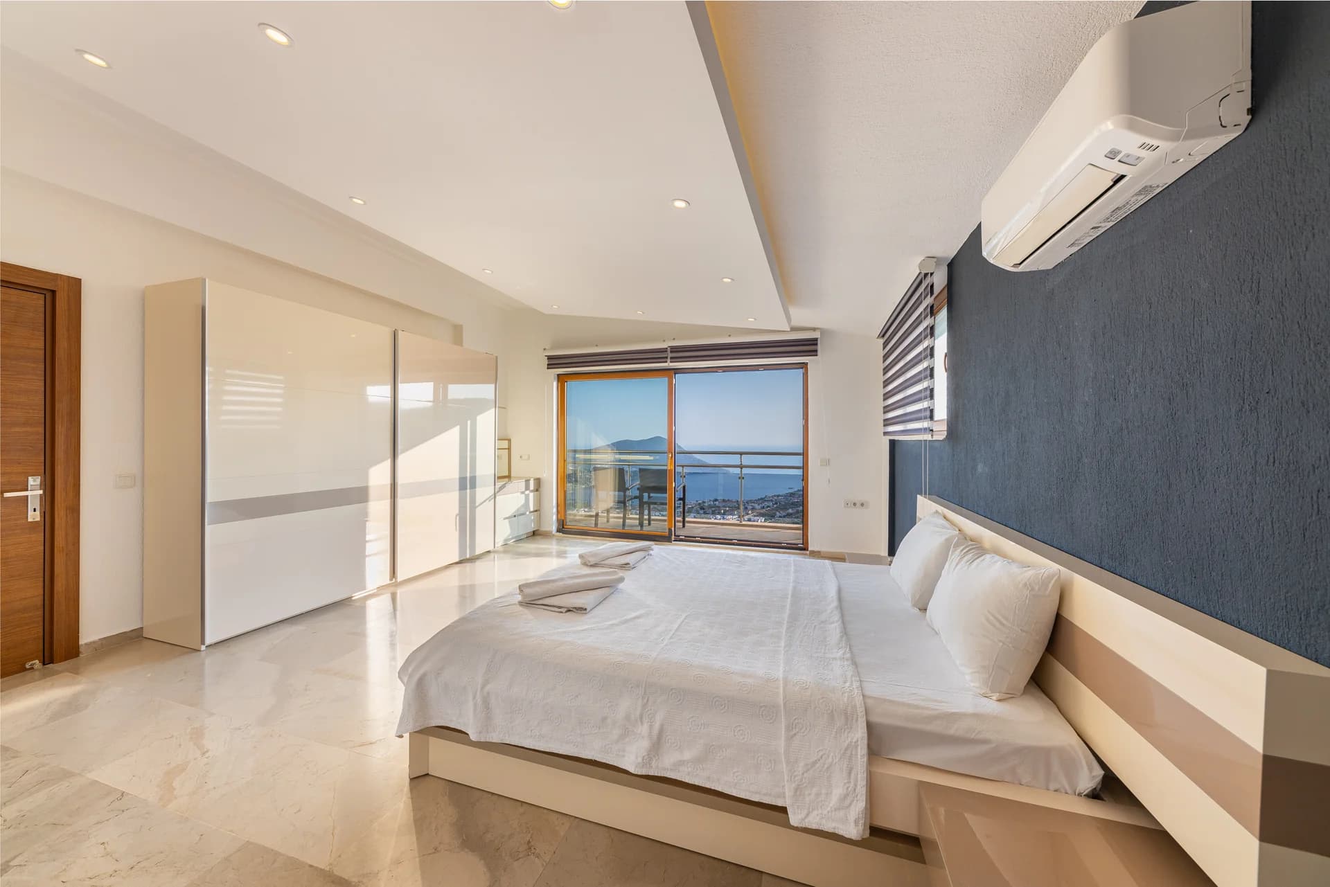 Изображение виллы 47