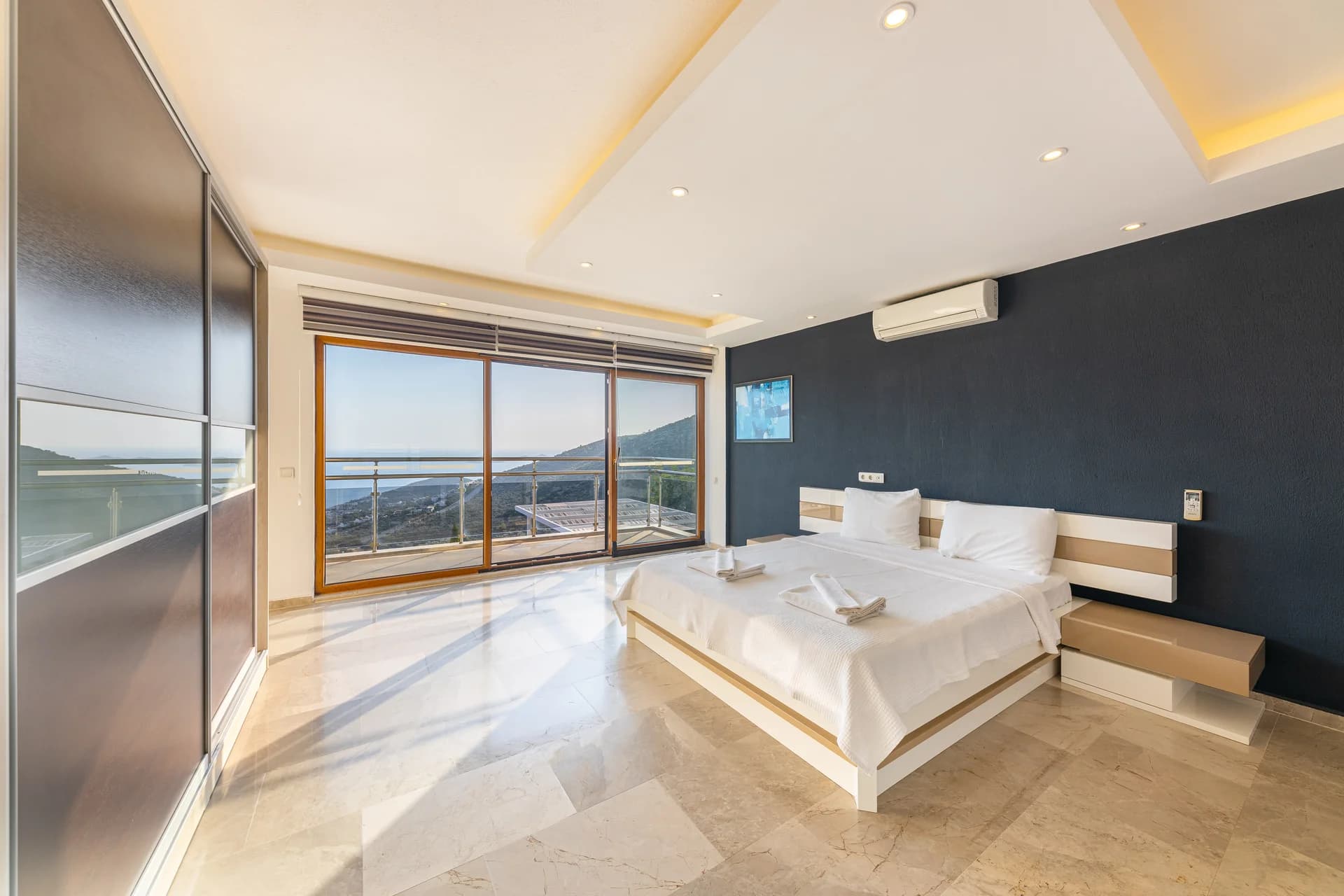 Изображение виллы 48