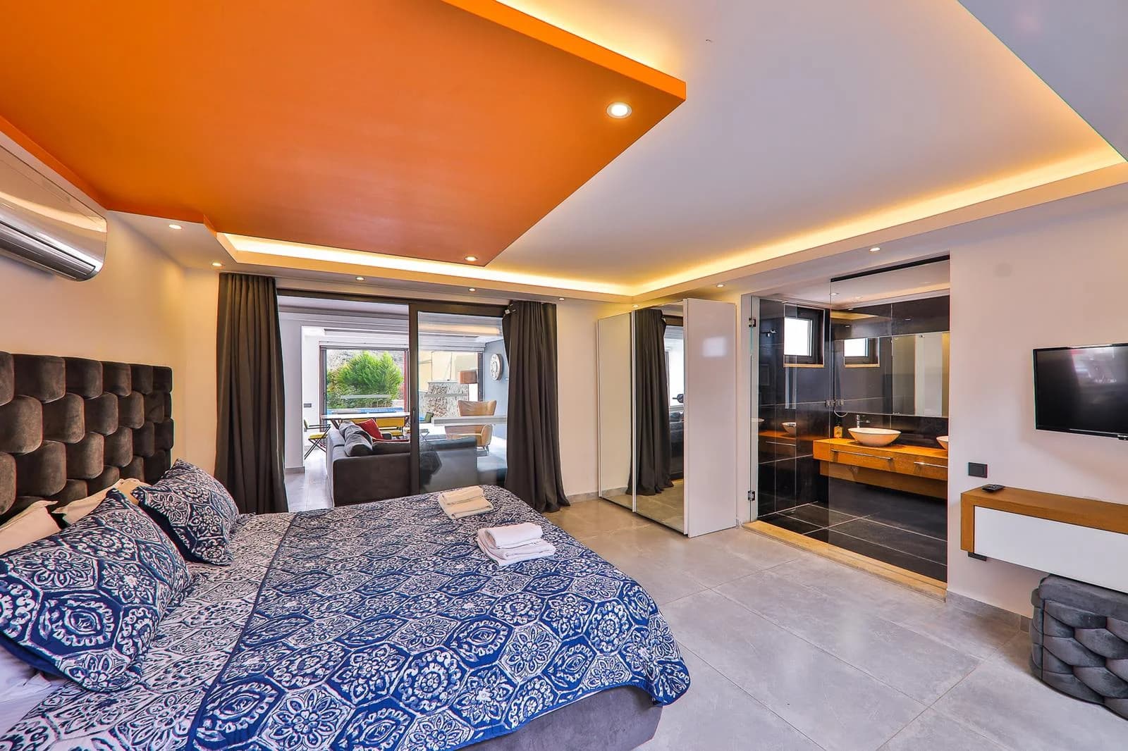 Изображение виллы 12