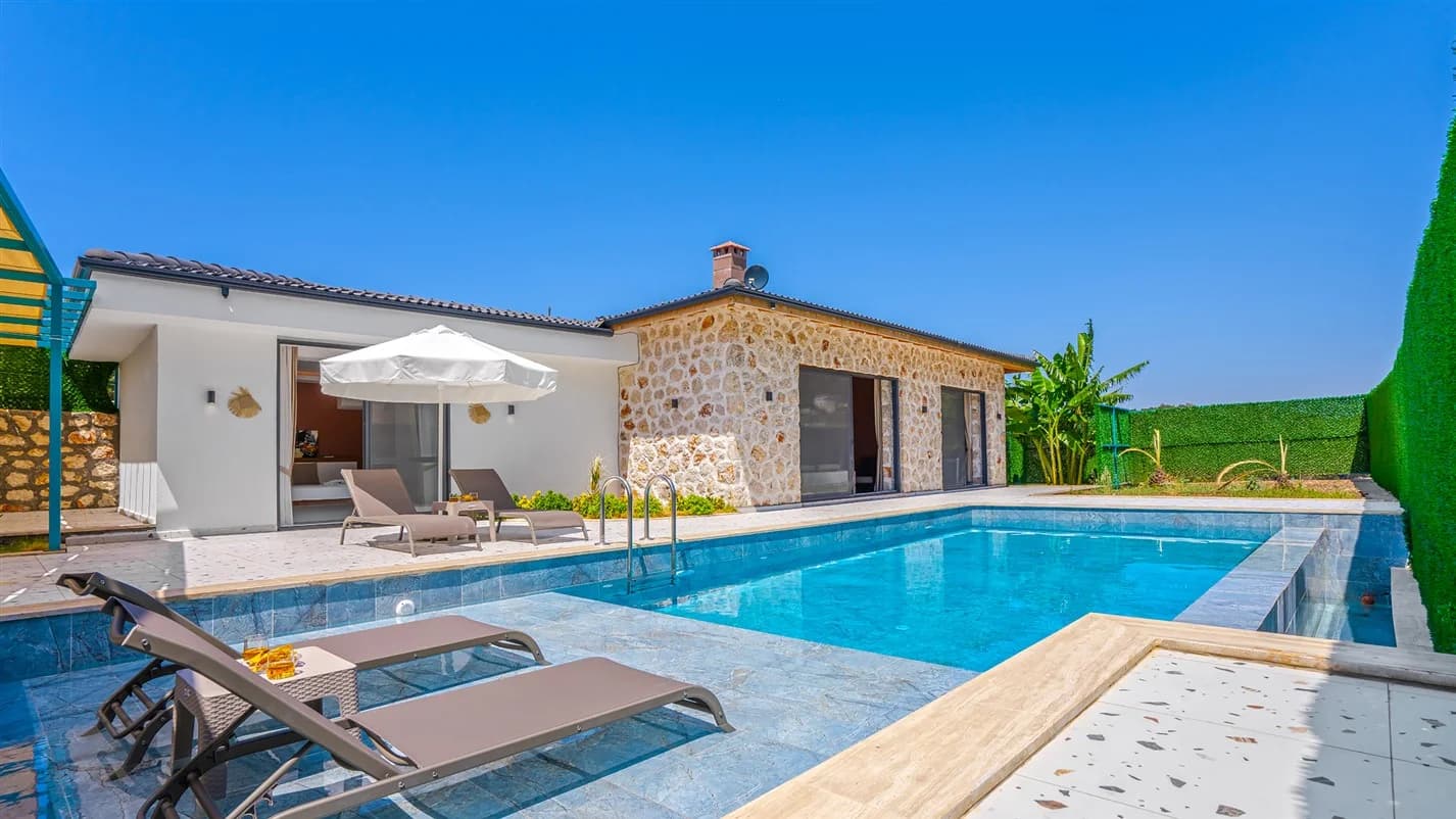 Villa image 1