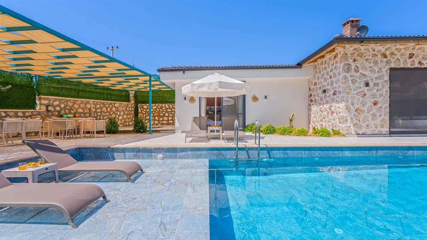 Villa image 2