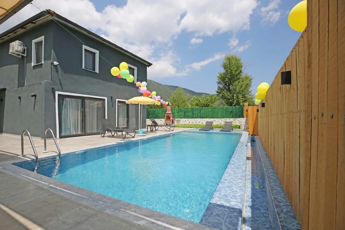 Villa image 11