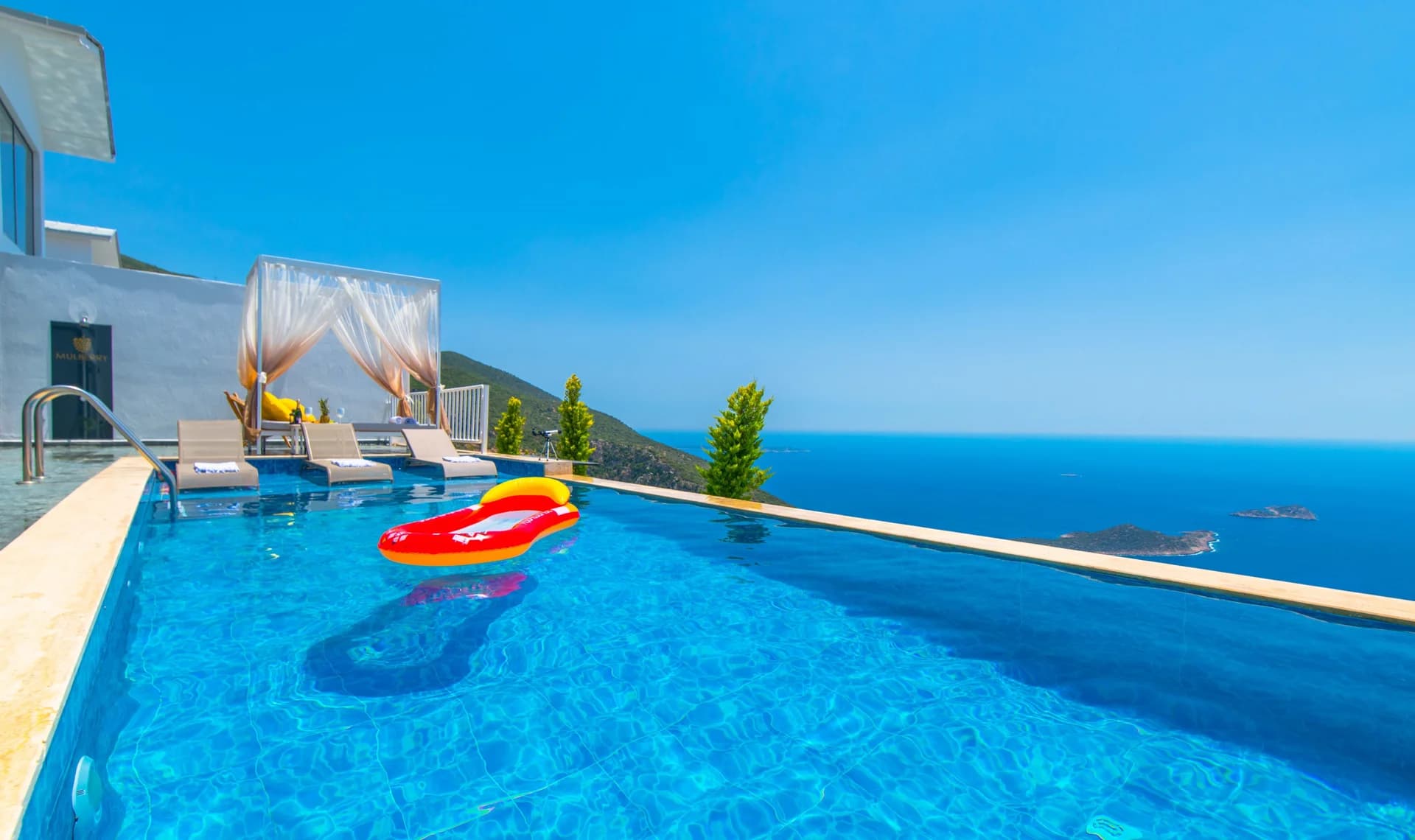 Villa image 6