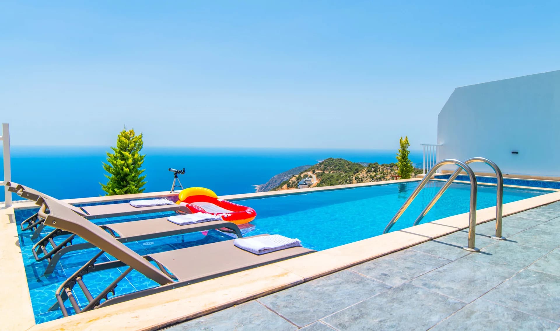 Villa image 8