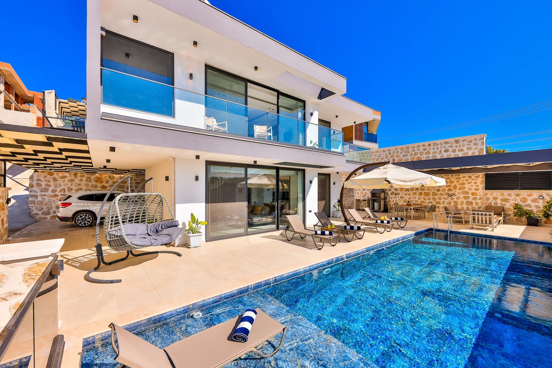 Villa image 2
