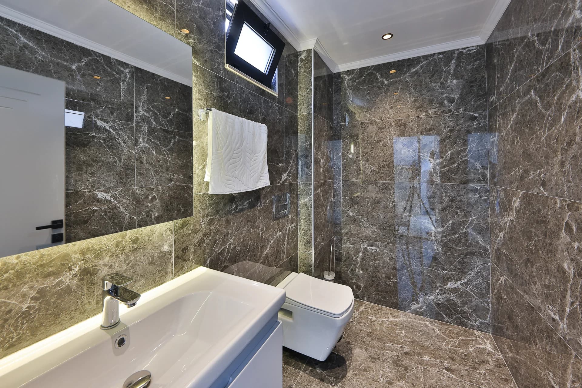 Villa image 24