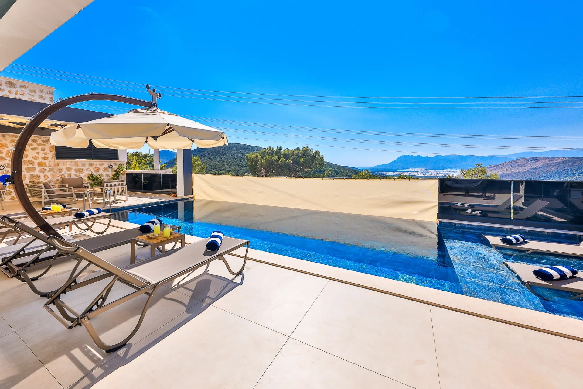 Villa image 38