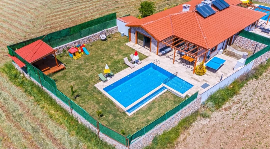 Villa Sarı 7