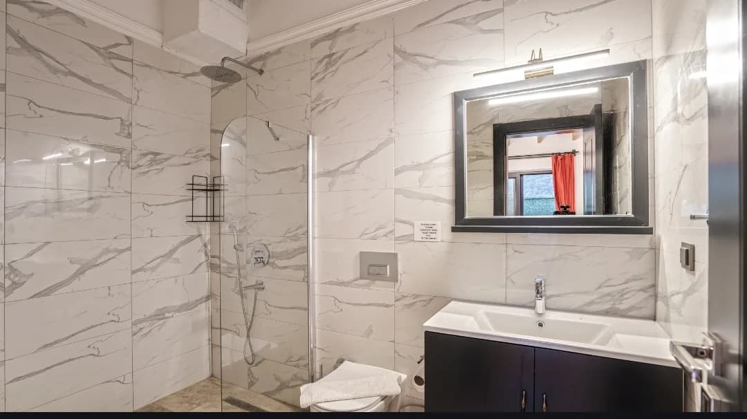 Villa Sarı 13