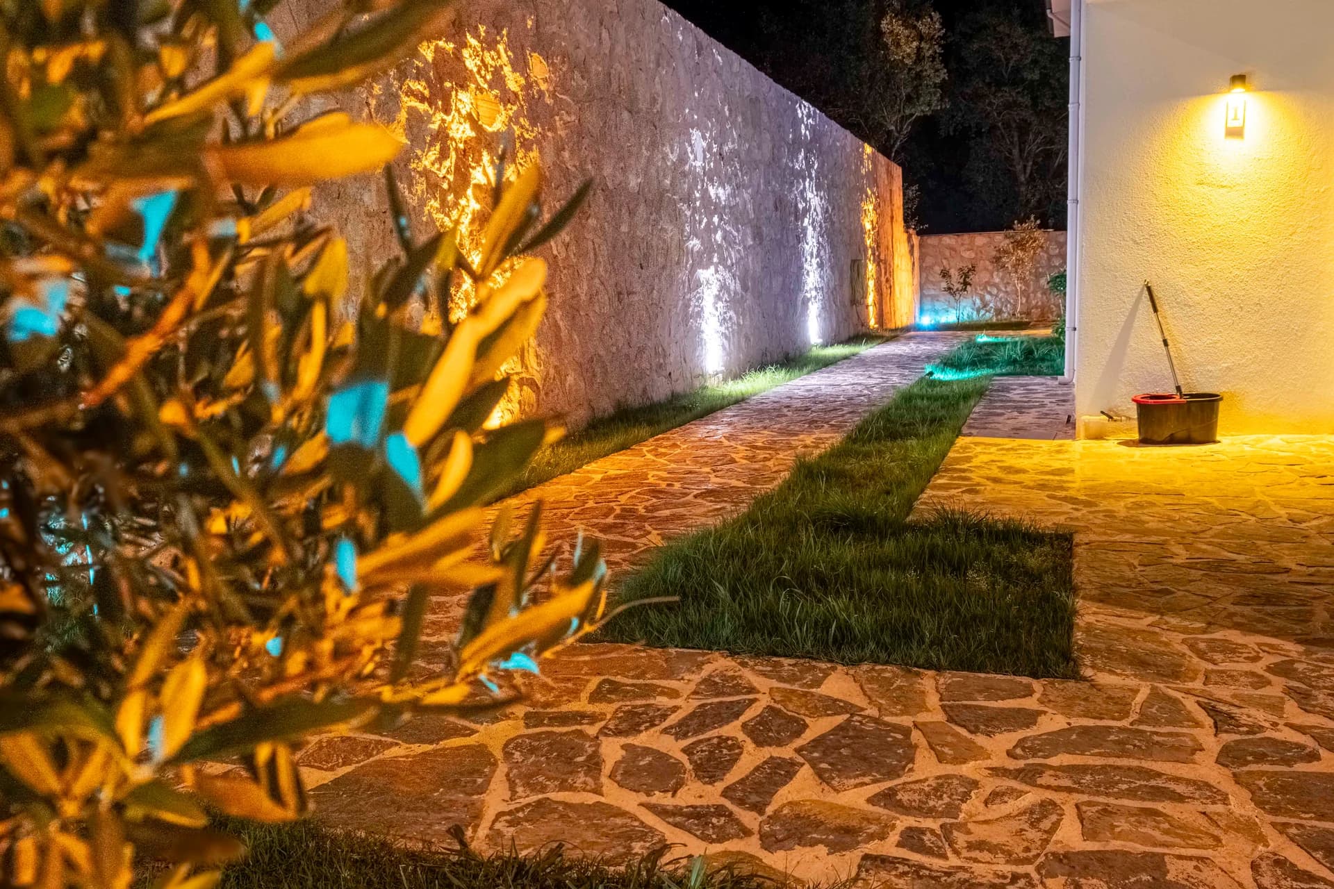 Villa image 16
