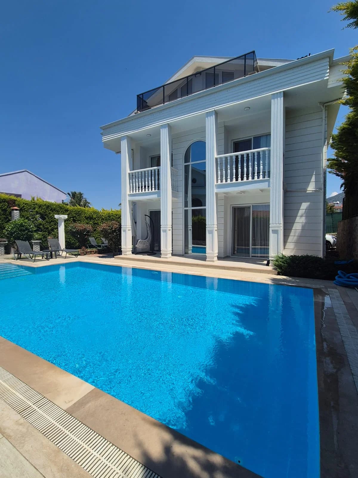 Villa image 3