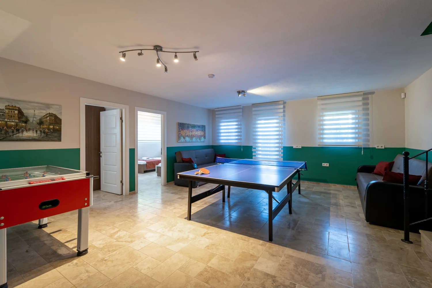 Villa Mercury 8