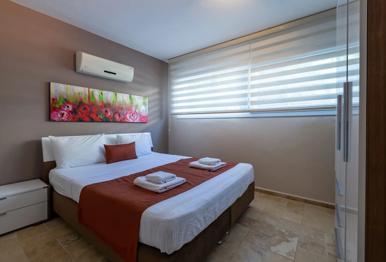 Villa Mercury 10