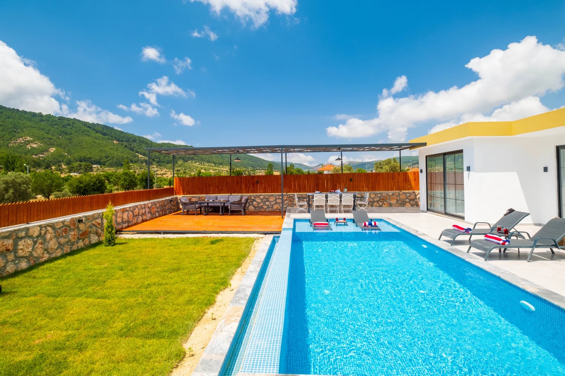 Villa Gold Star 5