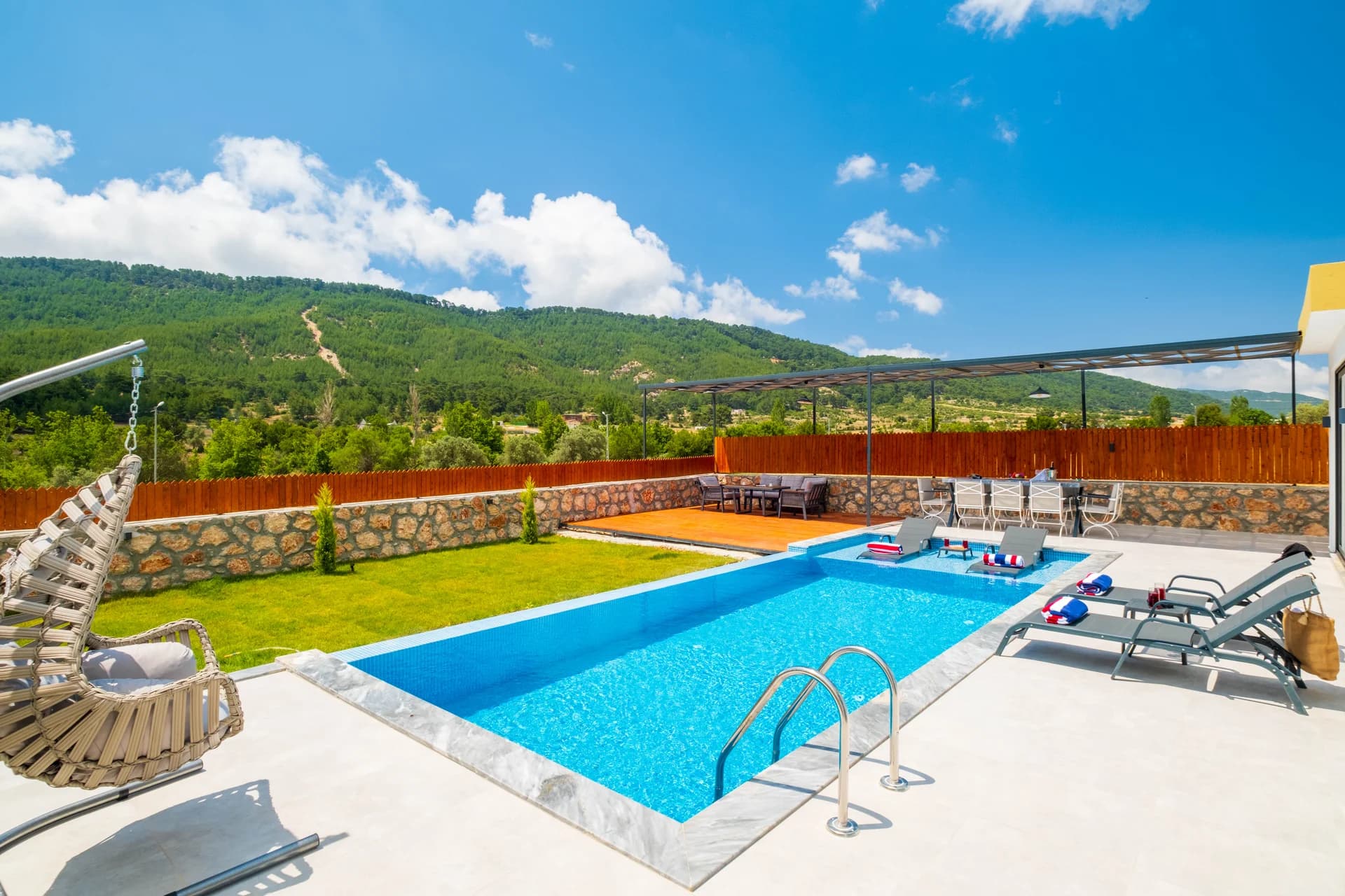 Villa Gold Star 6