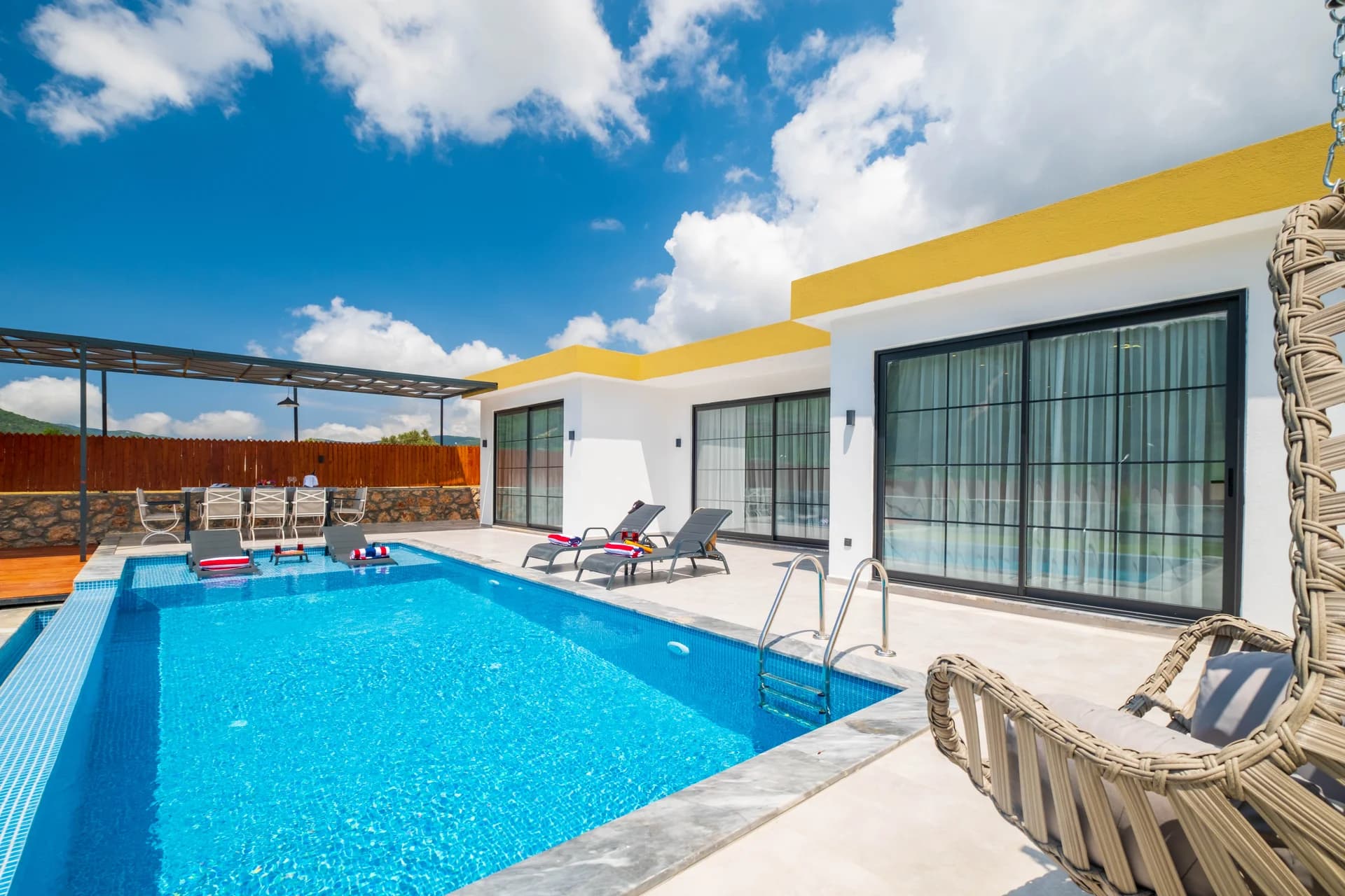 Villa Gold Star 16
