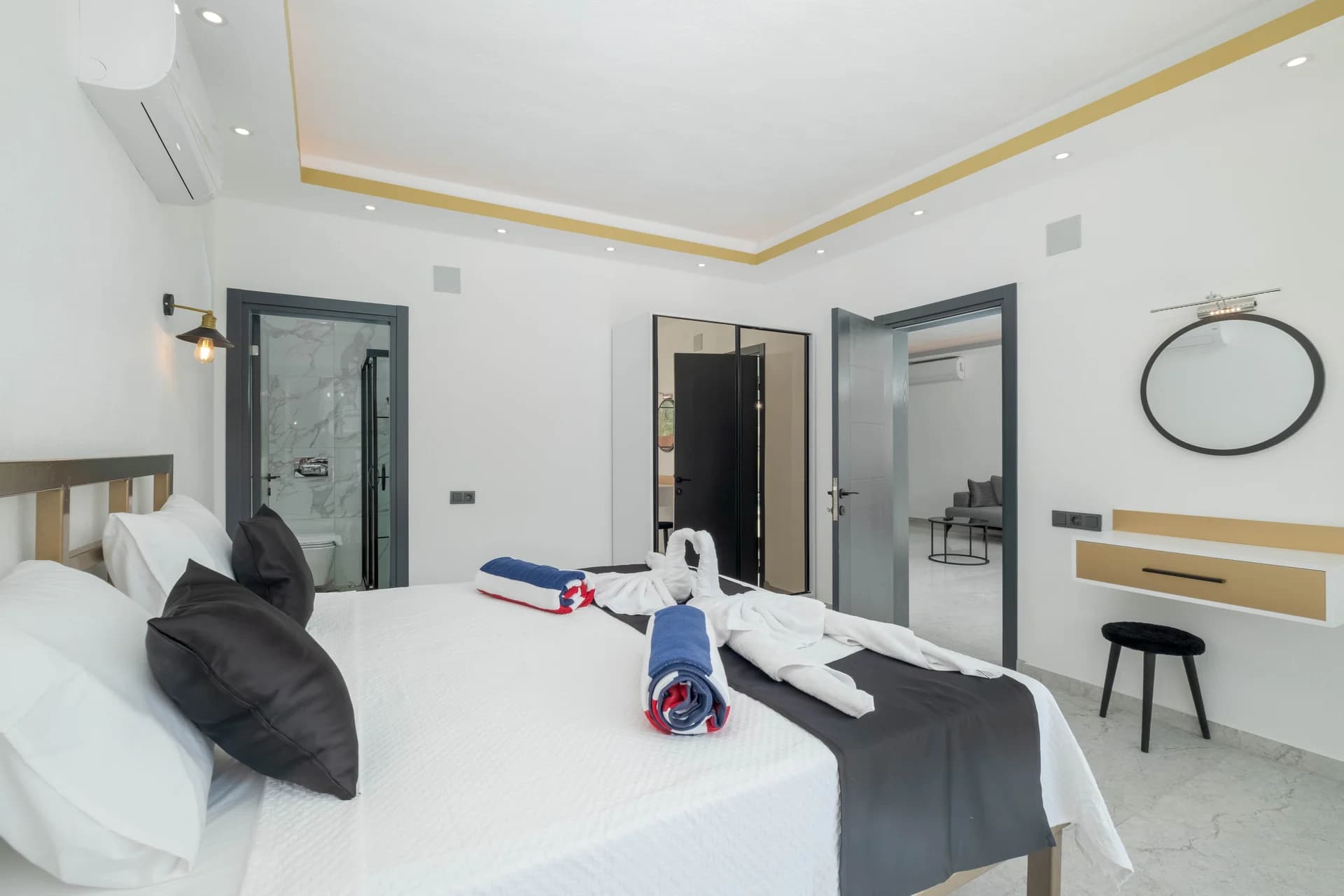 Villa Gold Star 40