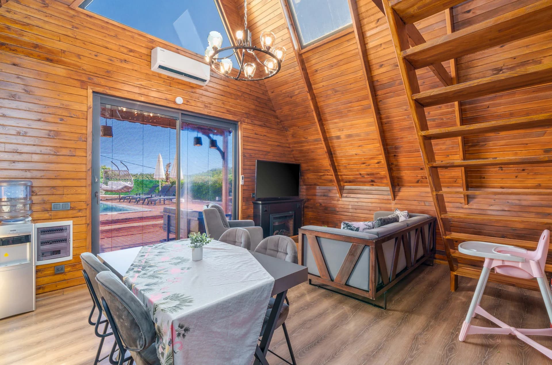 Villa Flame 22