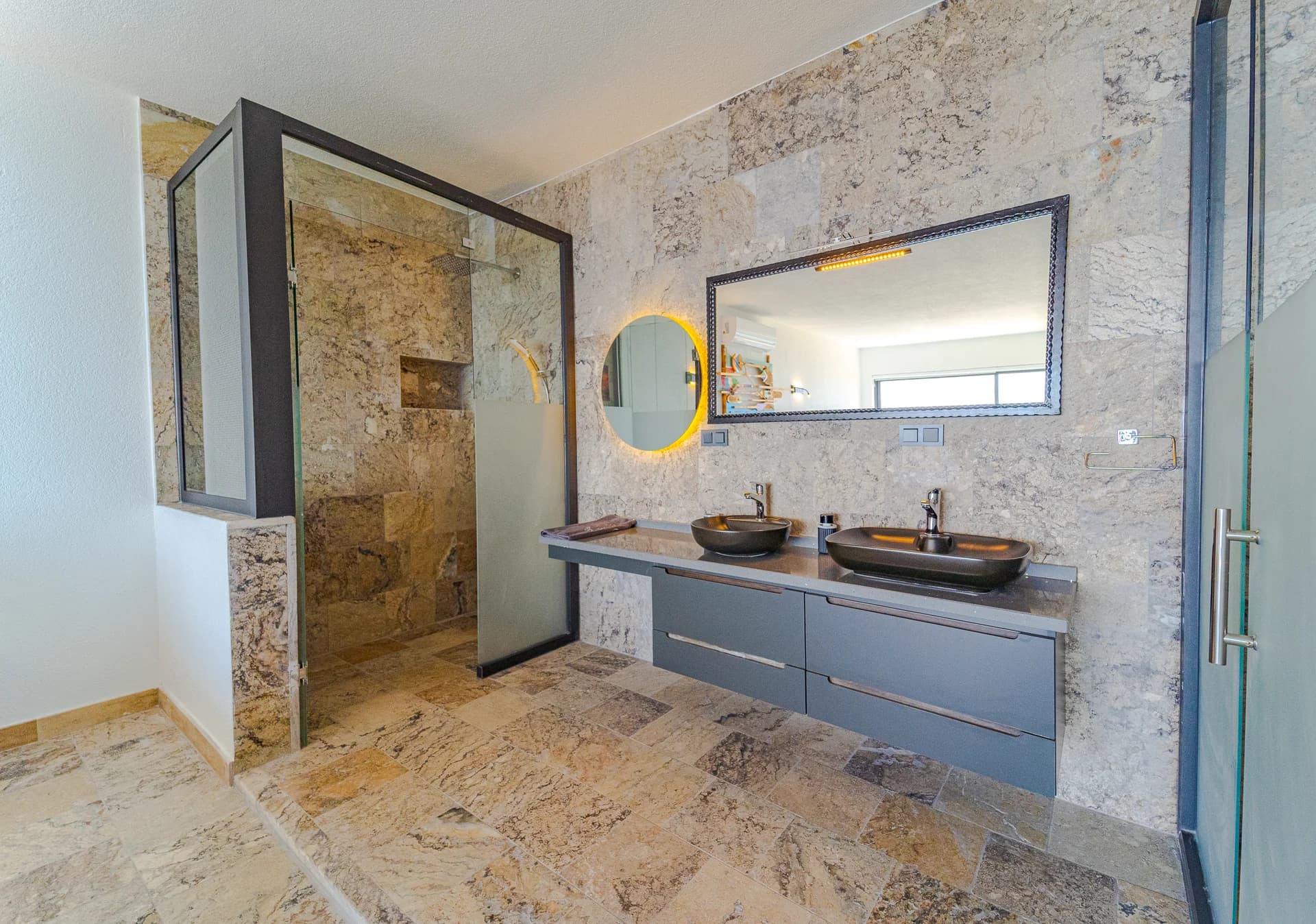 Villa Loreal 35