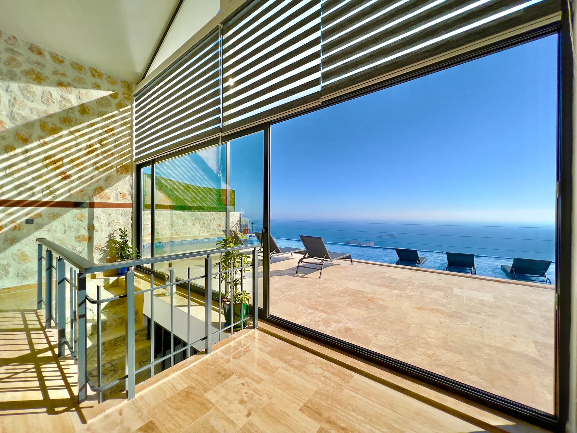 Villa Loreal 47