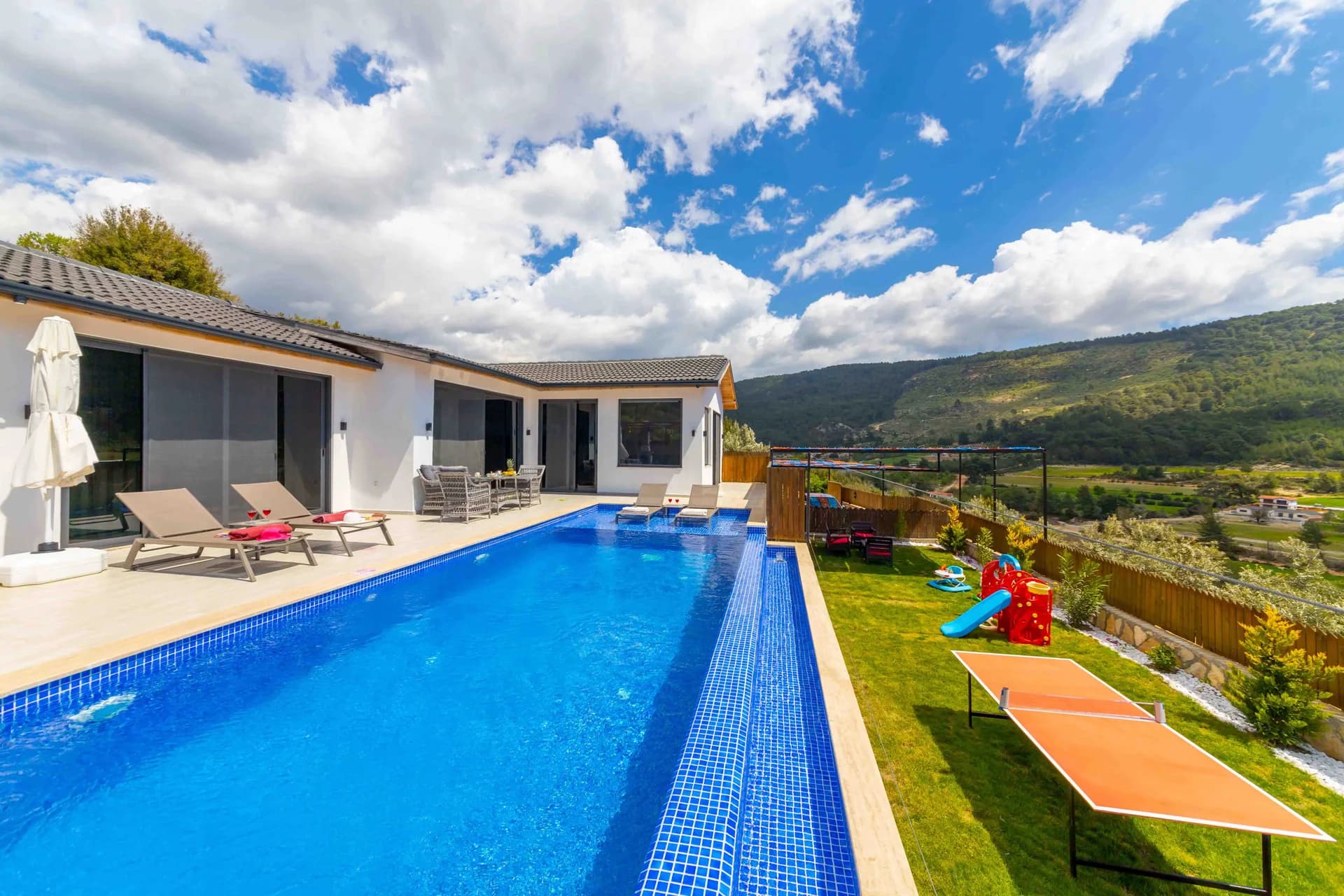 Villa Dolu 2