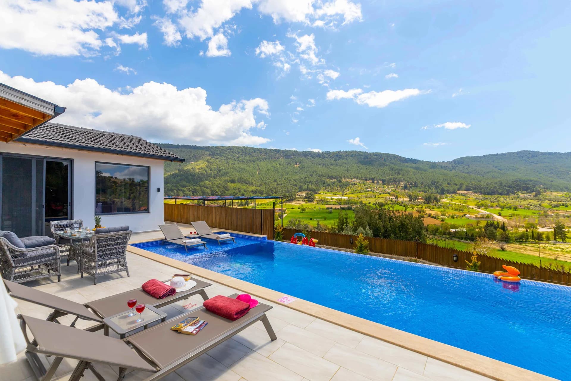 Villa Dolu 4