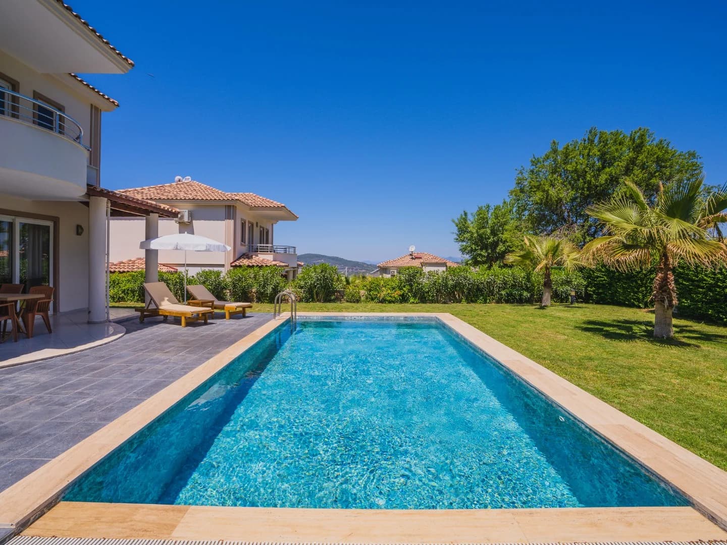 Villa Royce 11 4