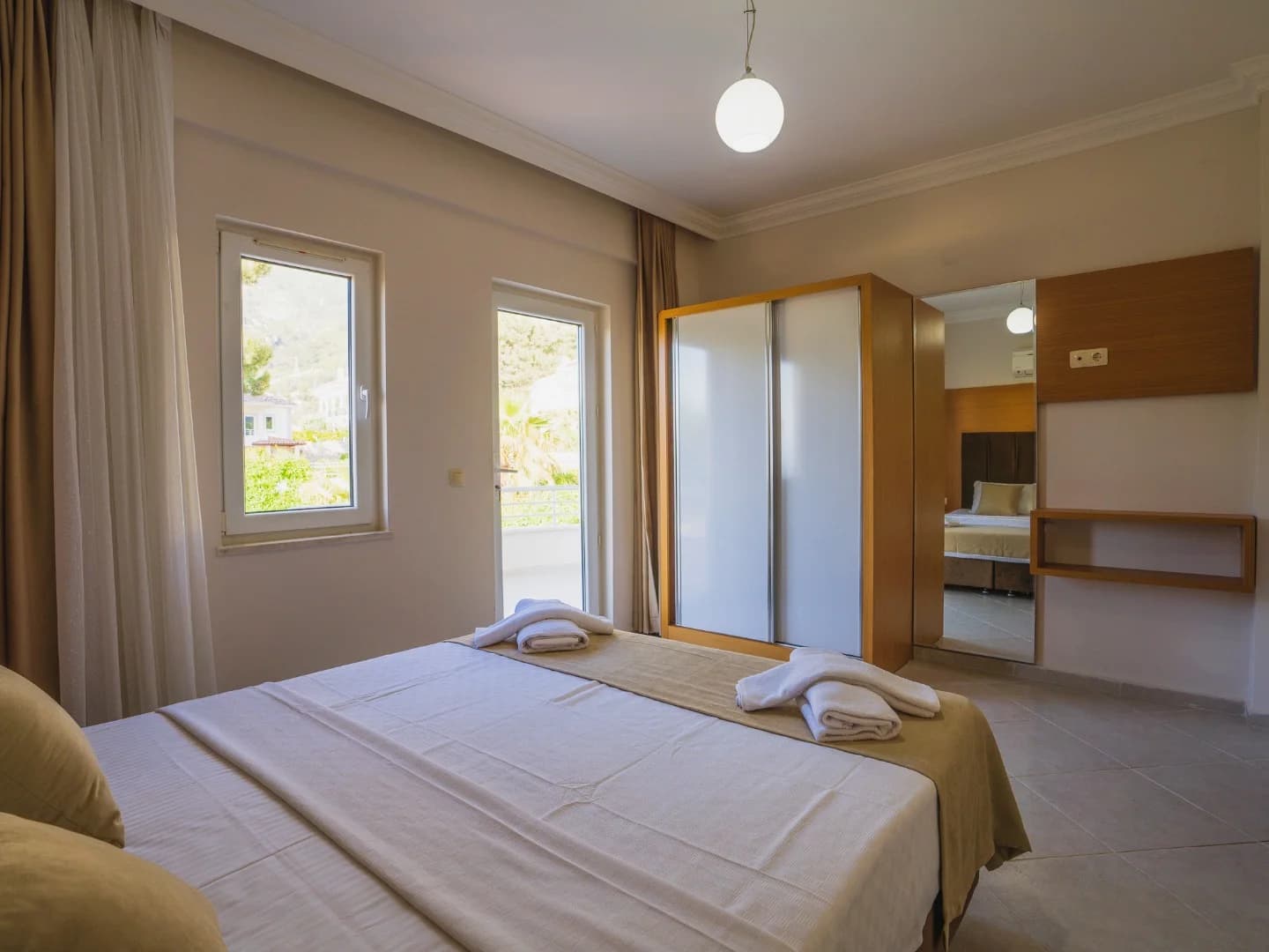Villa Royce 11 30