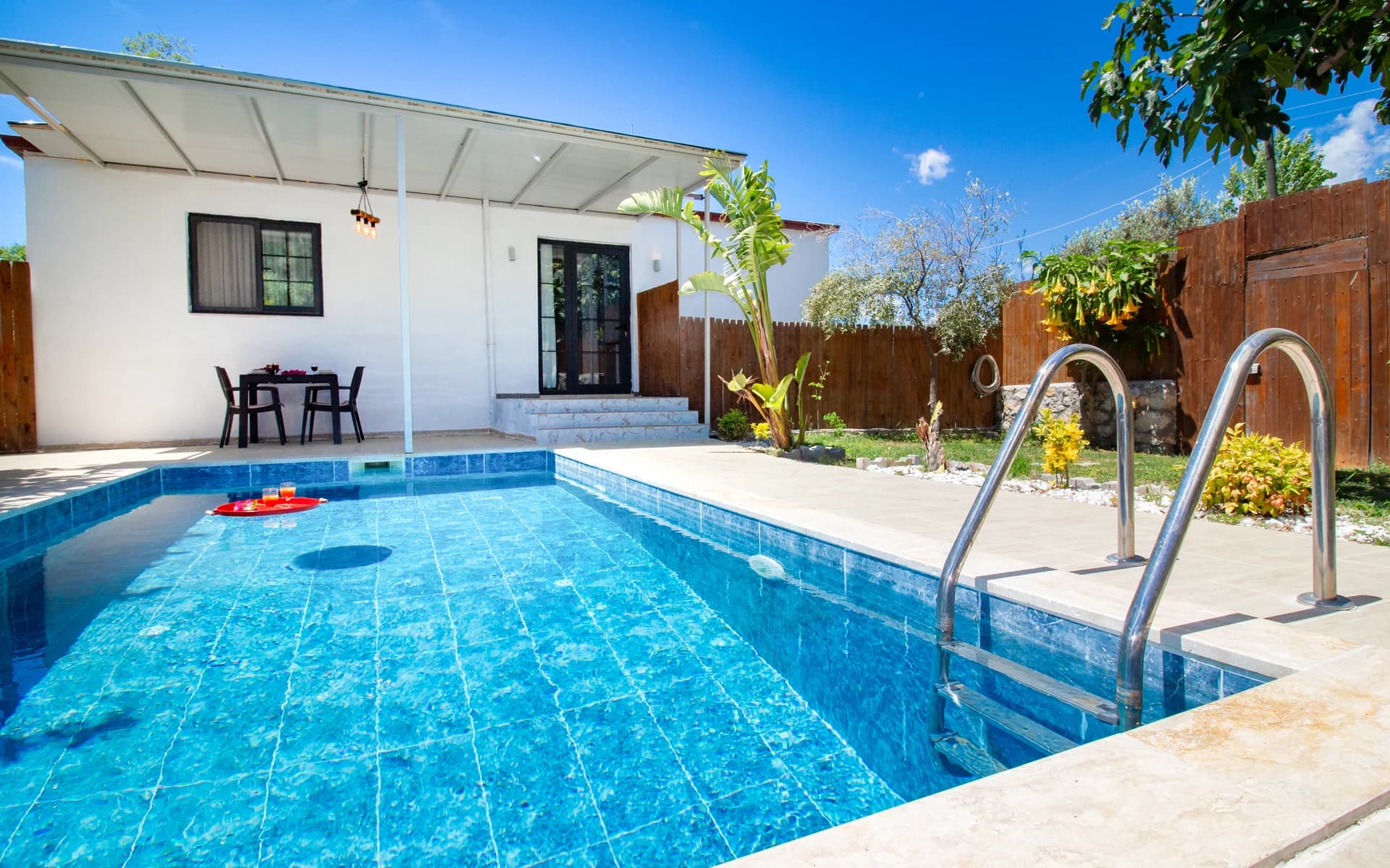 Villa In Heart 2