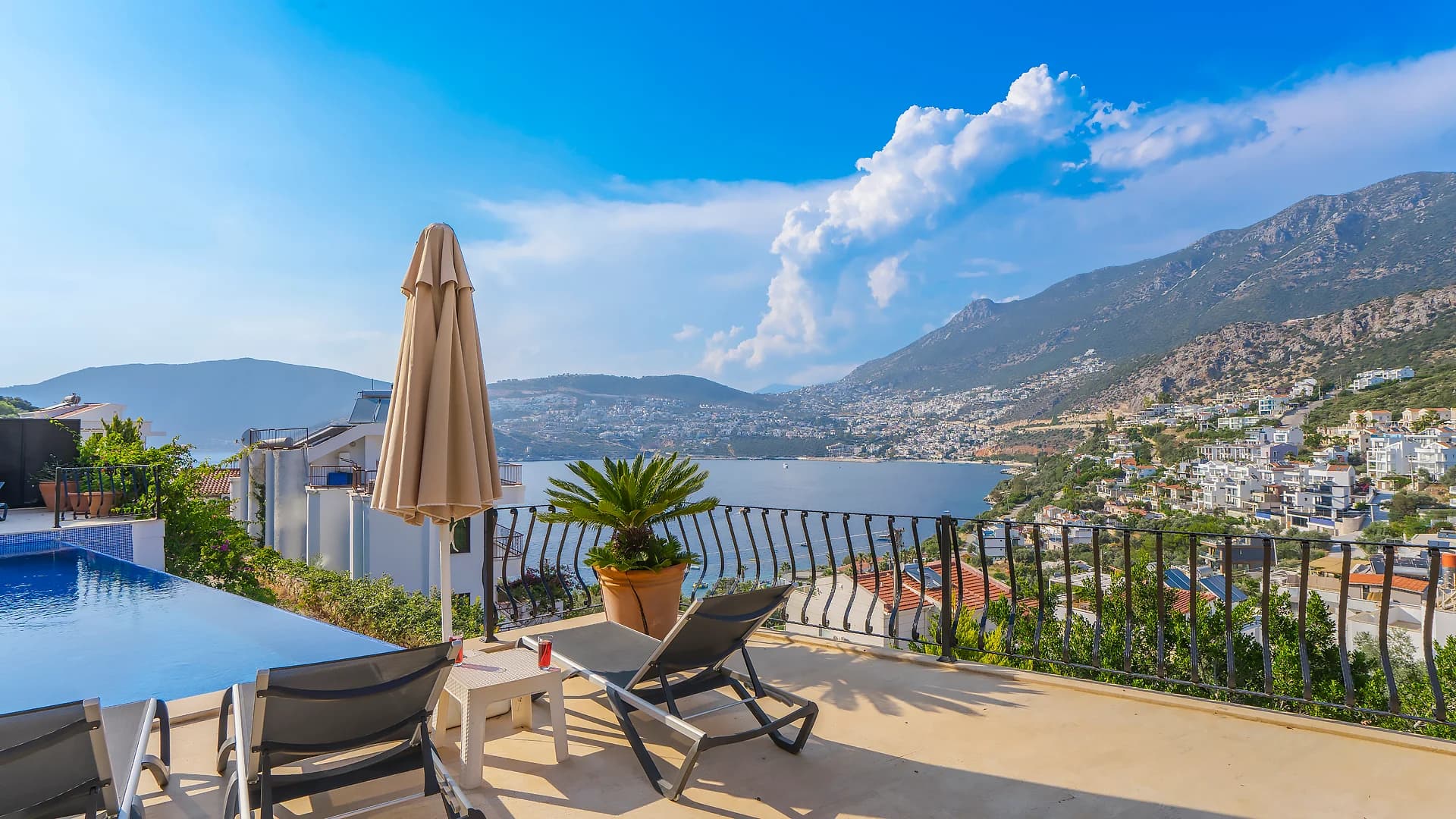 Villa Mavella 16