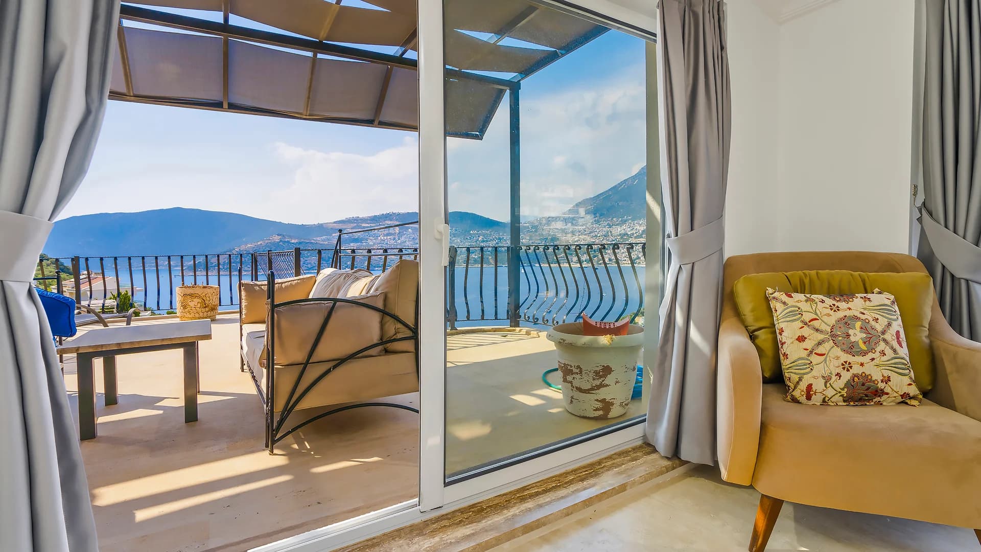 Villa Mavella 41