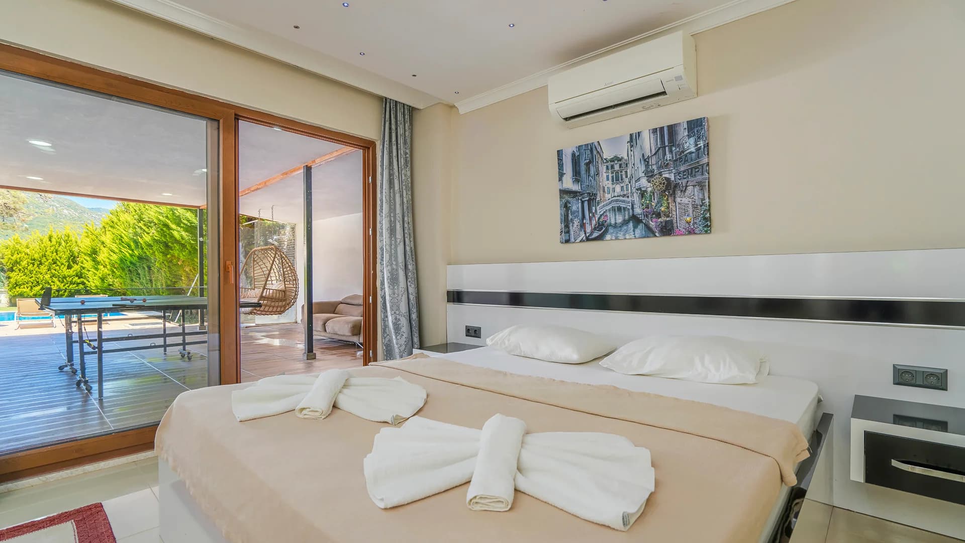 Villa Palace 21