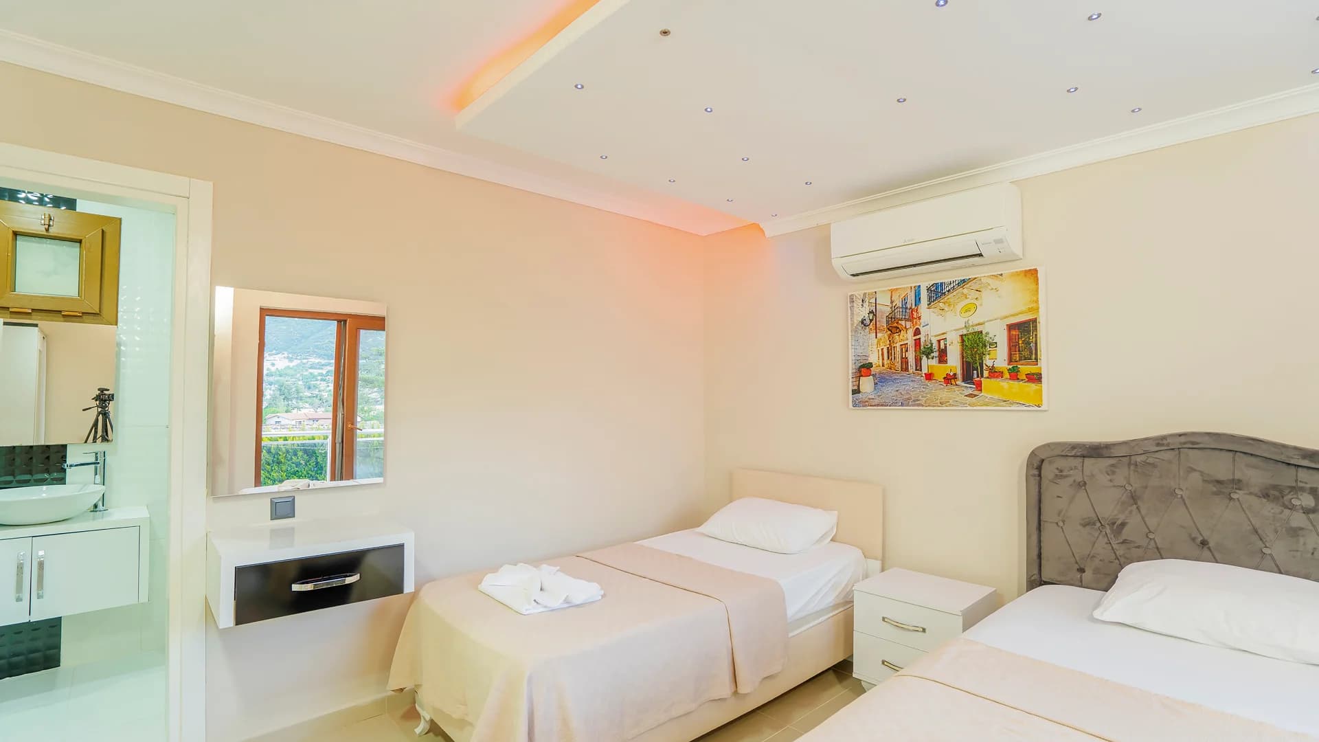 Villa Palace 45