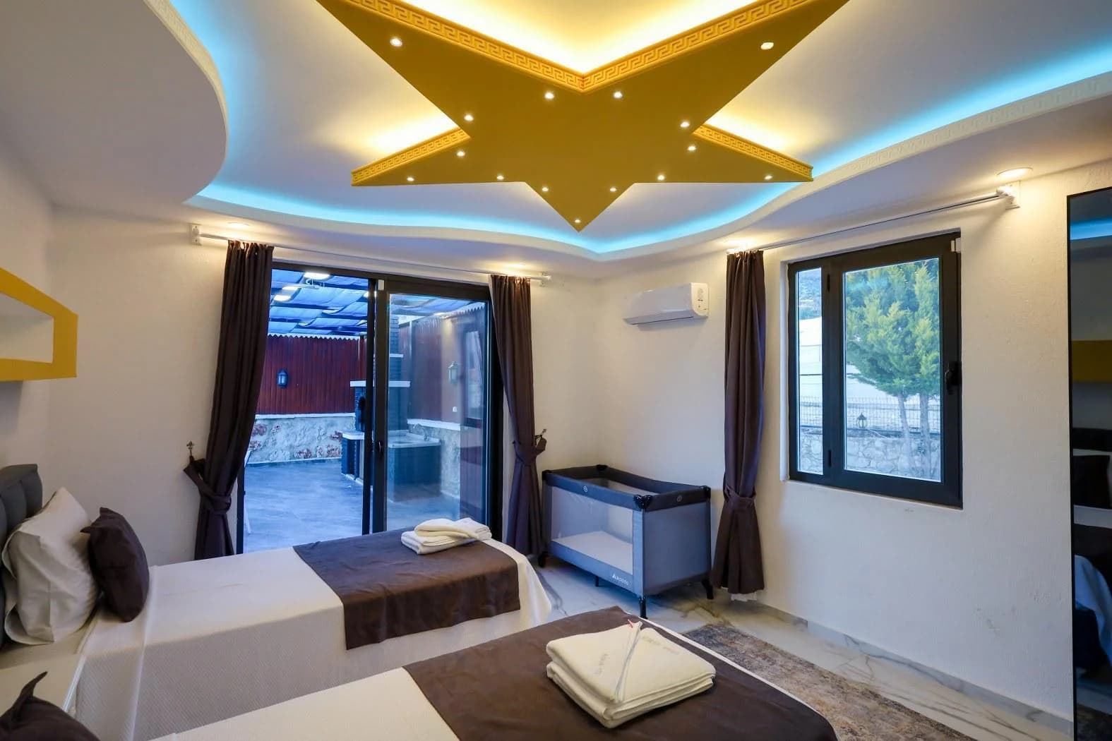 Villa Silver 25