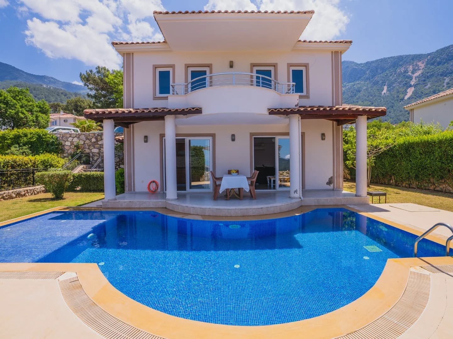 Villa Royce 14 1