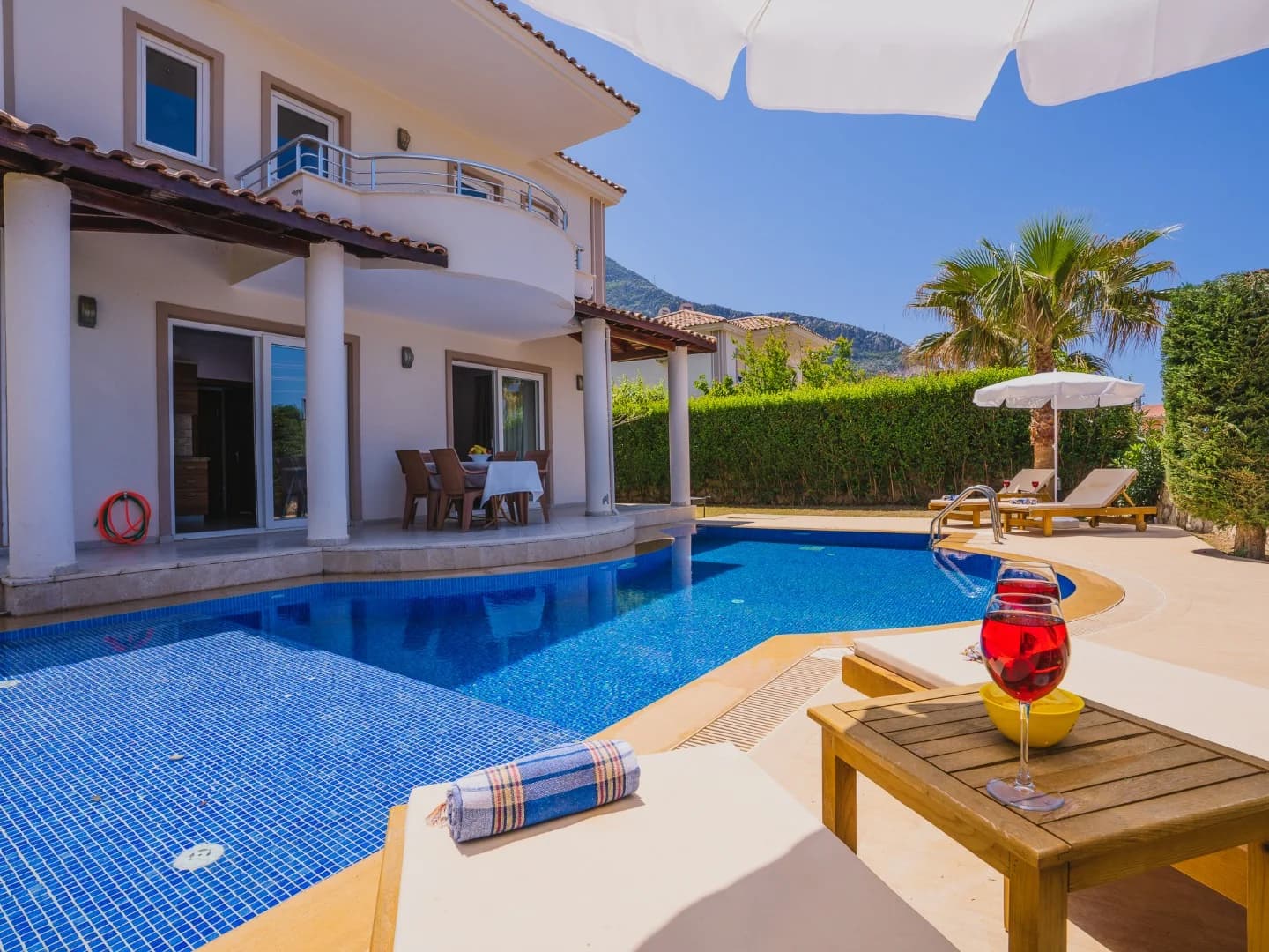 Villa Royce 14 2