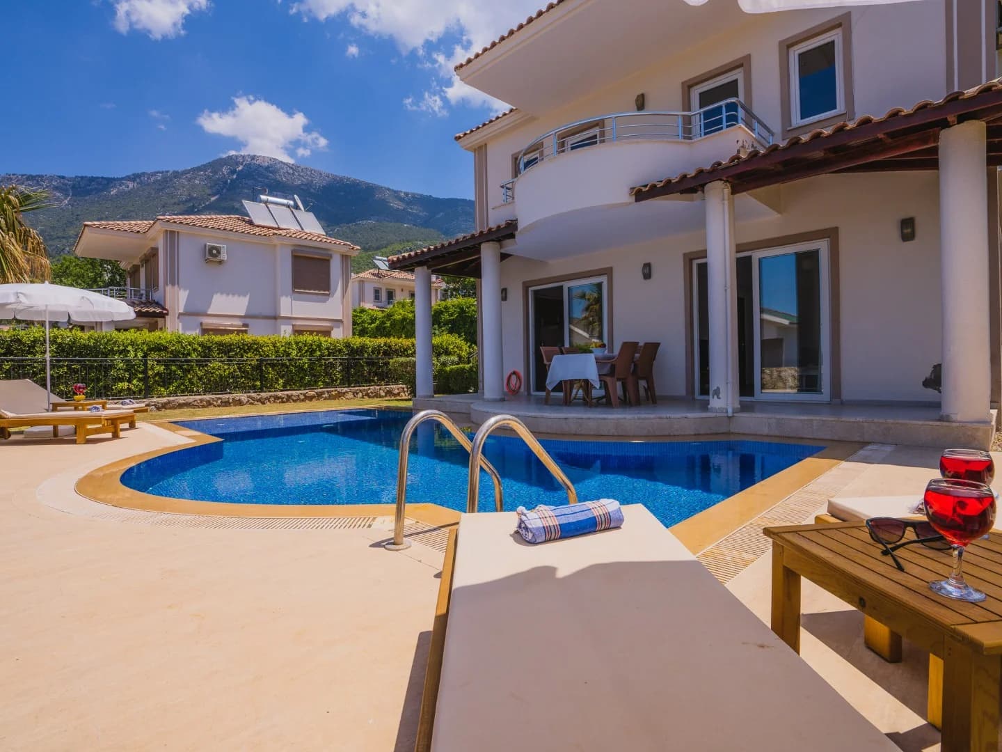 Villa Royce 14 5